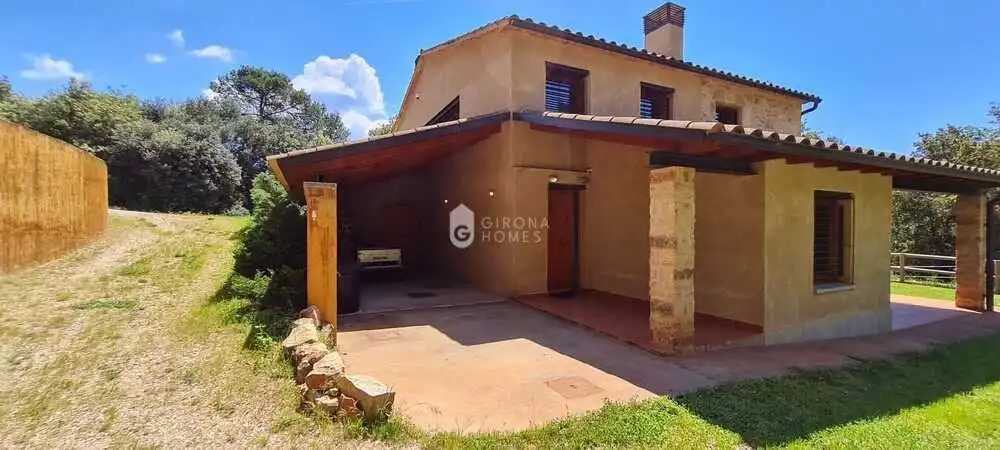Garden of Country homes for rent in Girona  with Air Conditioner, Heating and Private garden