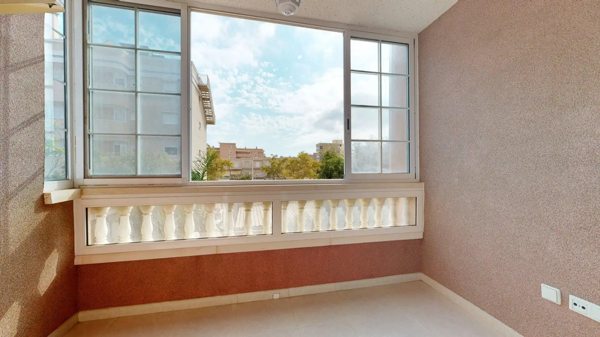 Apartamento en venta en Calle GIJON, Ciutat Esportiva
