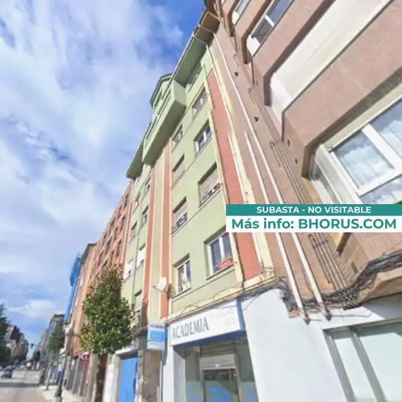 Flat with lift for sale in Fuertes Acevedo 32