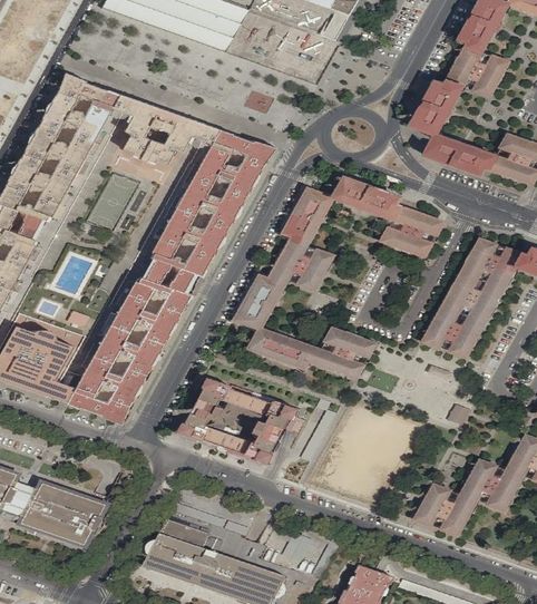 Foto 2 de Piso en venta en Pz Gomila (de) 3 Es:1 Pl:02 Pt: 9, -1, Parque Alcosa, Sevilla Capital