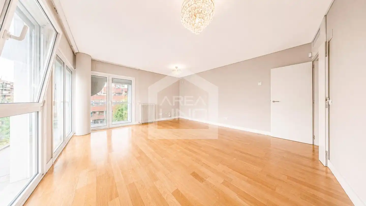 Sala de estar de Piso en venta en Madrid con Aire acondicionado, Calefacción y Trastero