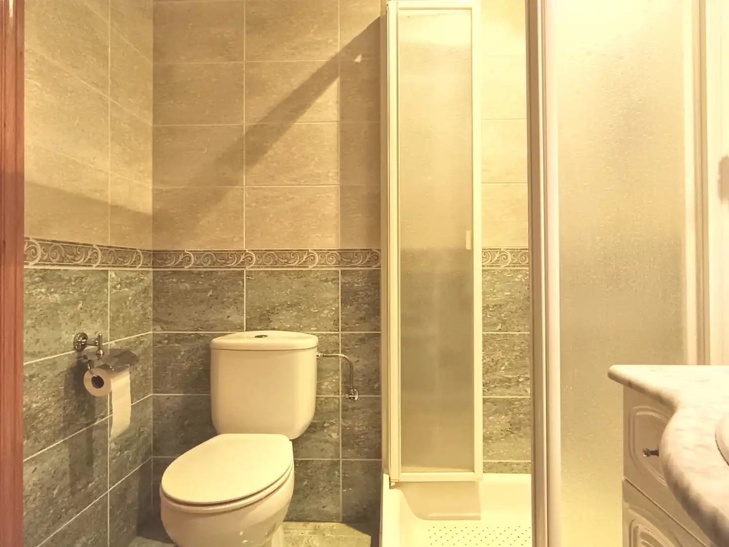 Baño de Piso en venta en Colmenar Viejo con Calefacción, Terraza y Trastero