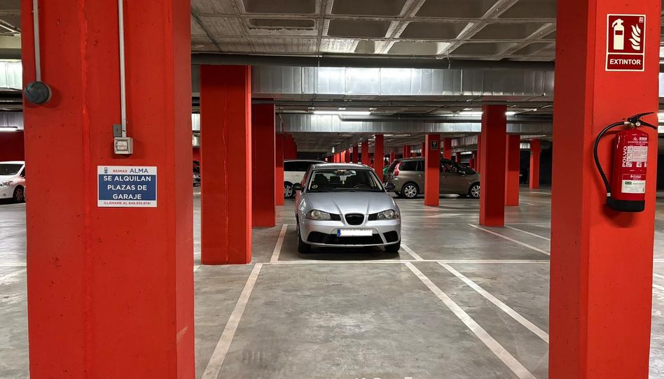 Photo 1 of Garage to rent in Calle Simone de Beauvoir, Urbanizaciones, Madrid