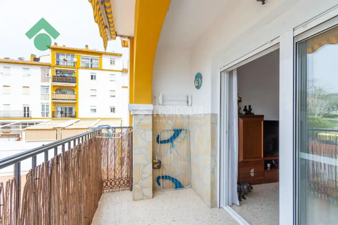 Exterior view of Flat for sale in Vélez-Málaga  with Community pool