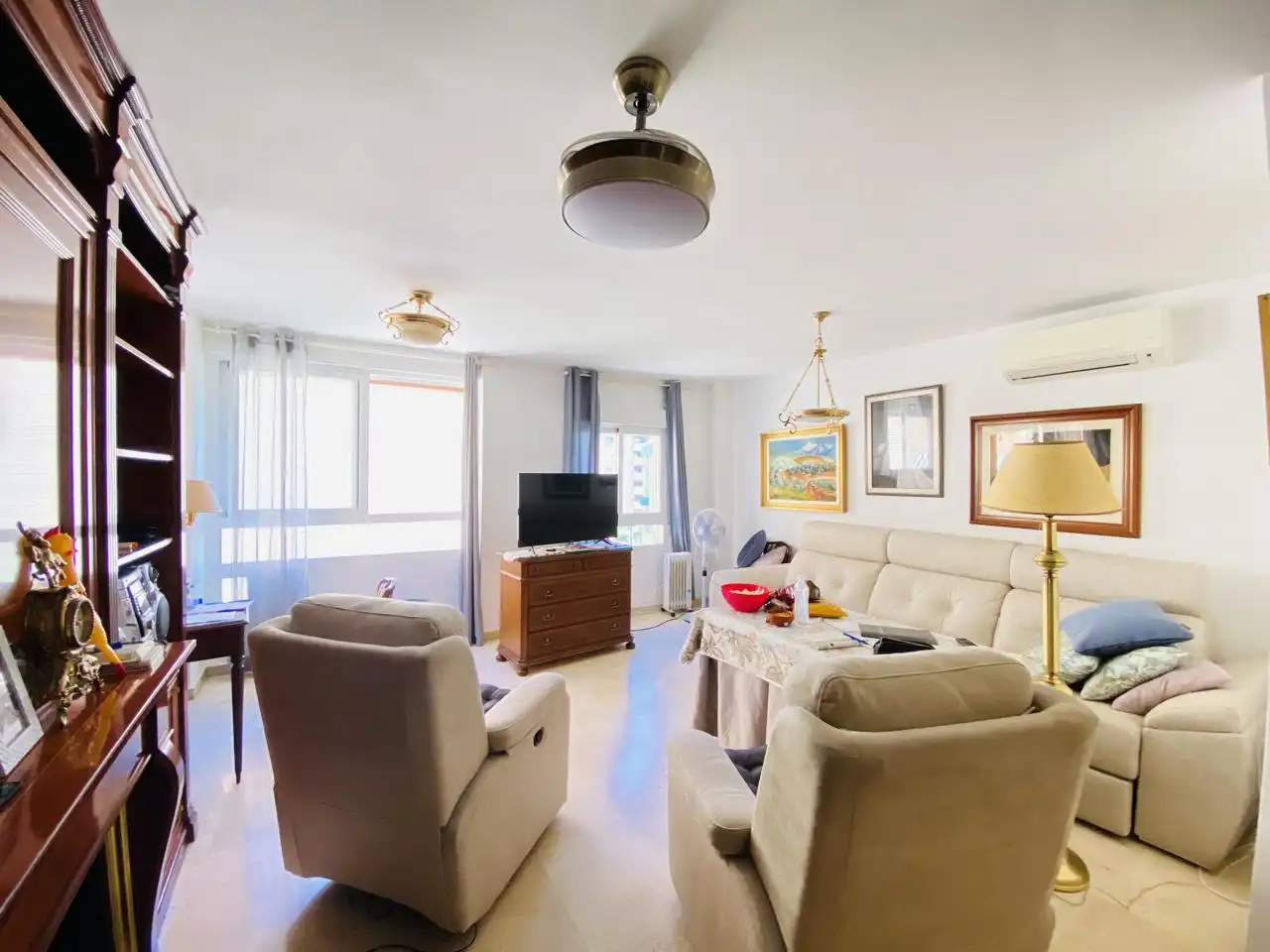 Living room of Flat for rent in Granada  with Air Conditioner