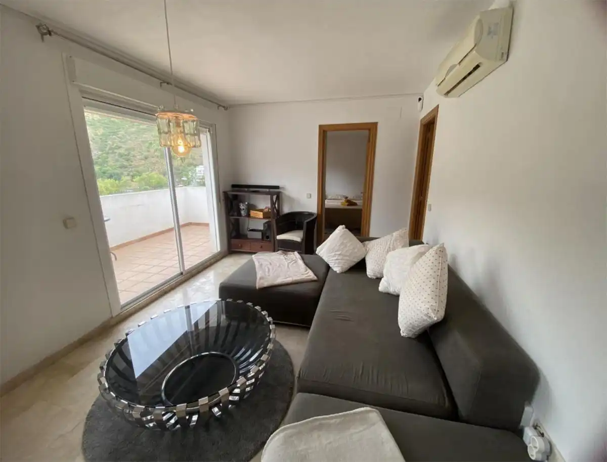 Piso con terraza en venta en Calle Montemar 1, imagen 3
