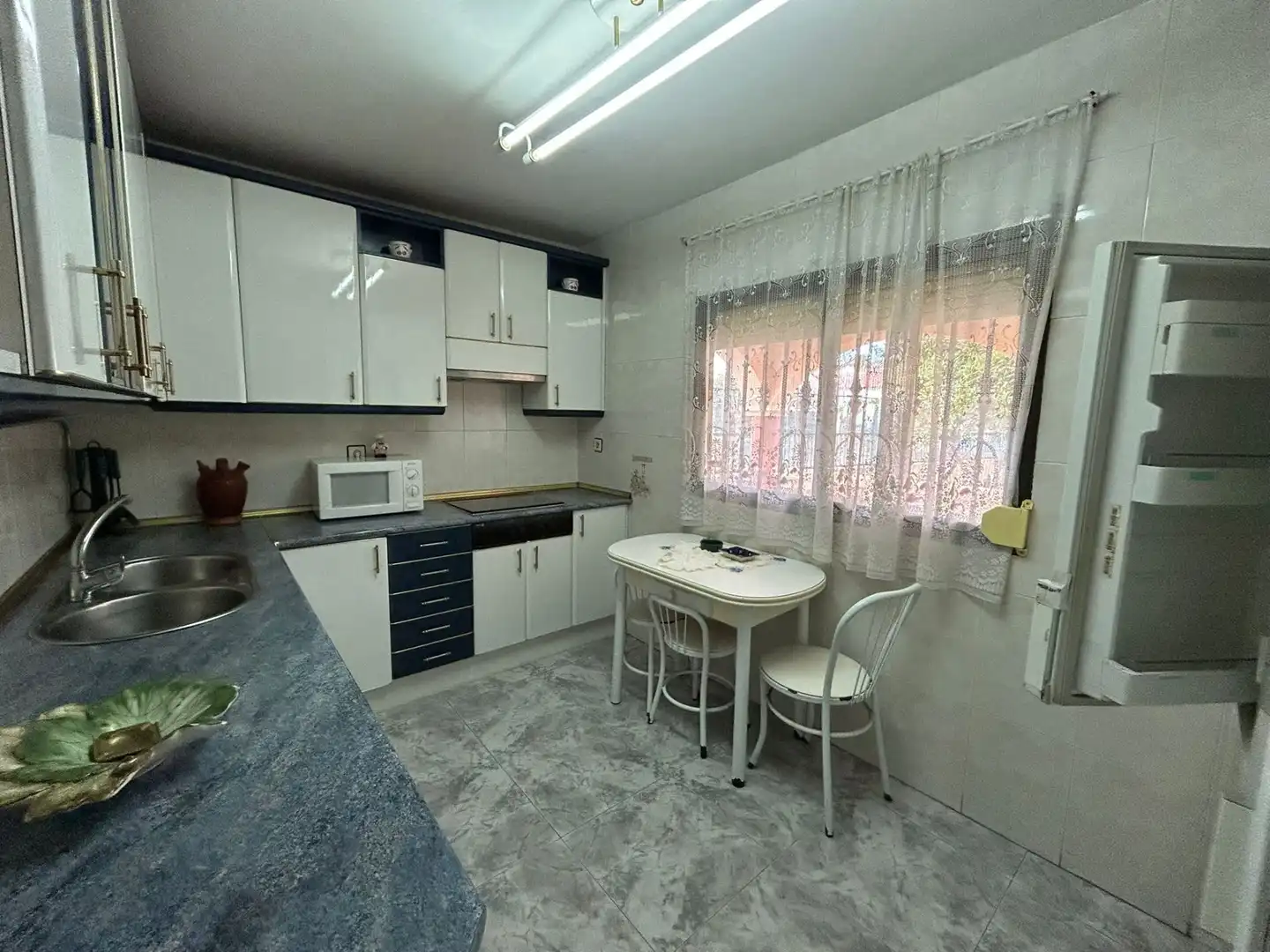 Cocina de Casa o chalet en venta en Perales del Puerto con Jardín privado, Trastero y Amueblado