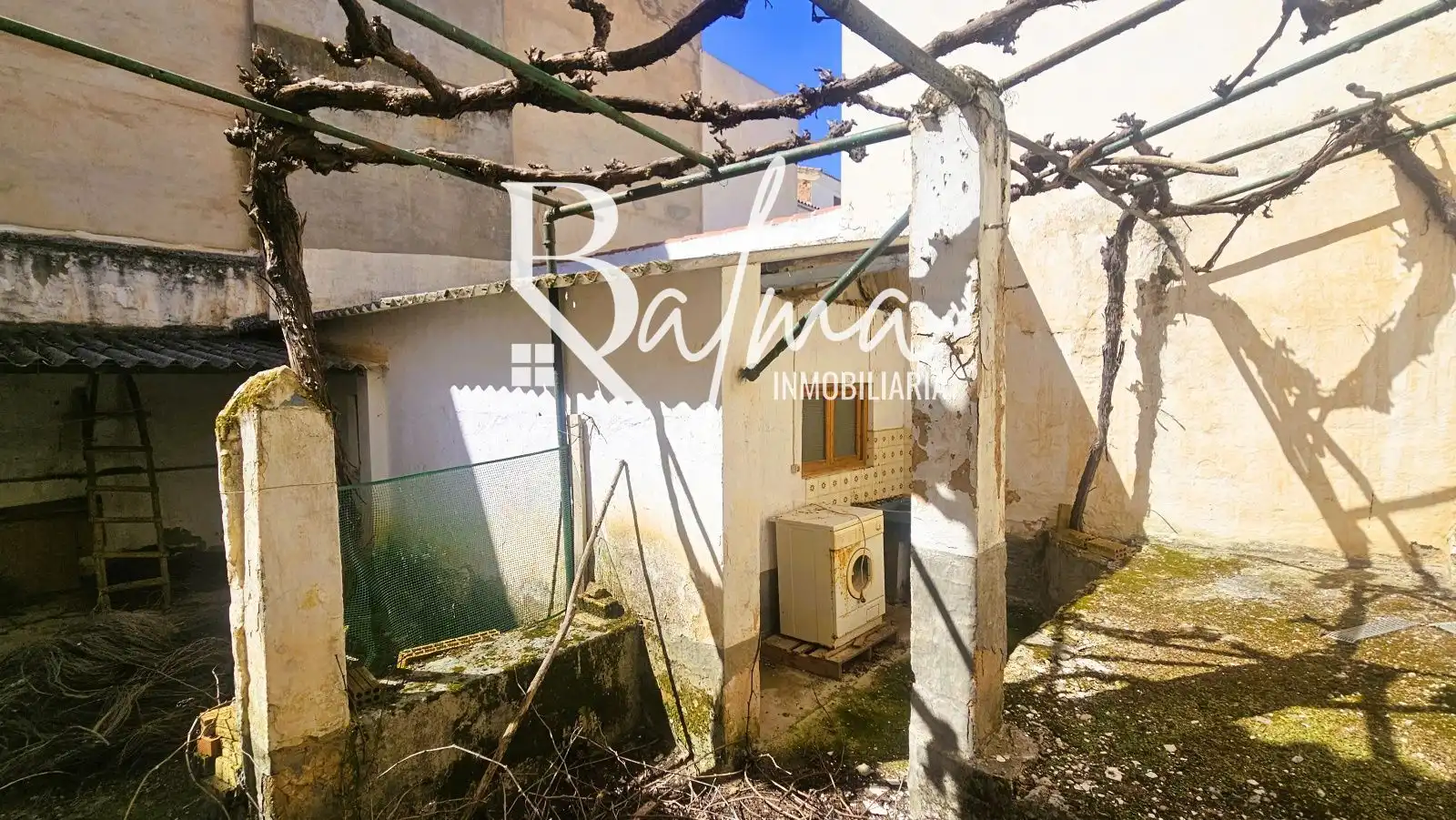 Detached homes for sale in Villanueva del Trabuco  with Air Conditioner and Storage room