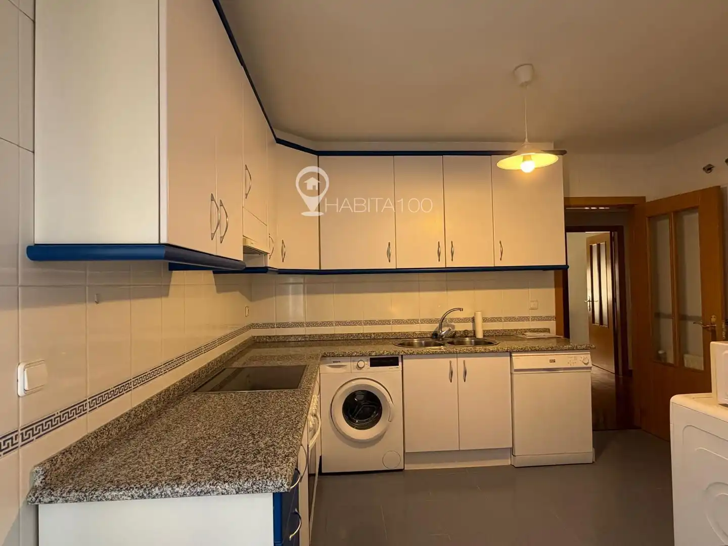 Cocina de Piso para compartir en Cuenca con Calefacción, Terraza y Amueblado