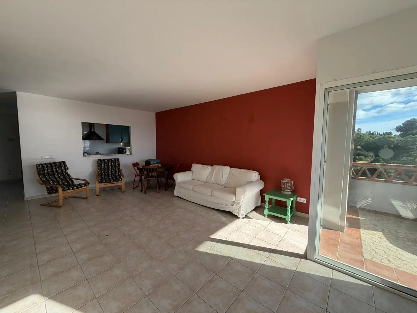 Living room of Flat for sale in Fuengirola  with Air Conditioner, Terrace and Community pool