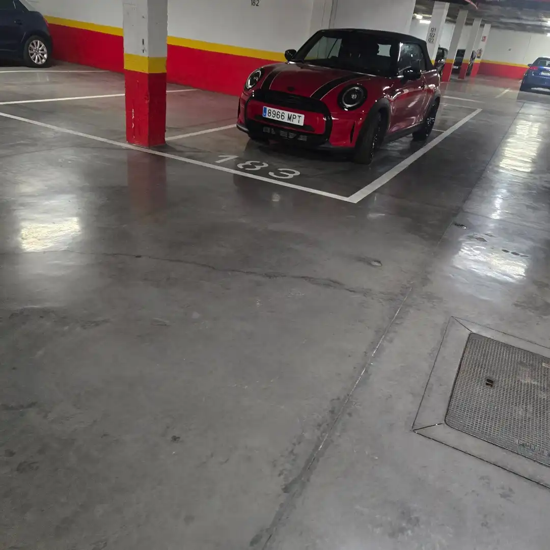 Parking de Apartamento en venta en Marbella con Aire acondicionado, Terraza y Trastero