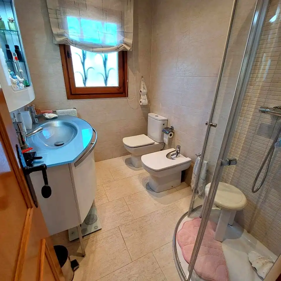Baño de Casa o chalet en venta en El Vendrell con Aire acondicionado, Calefacción y Jardín privado