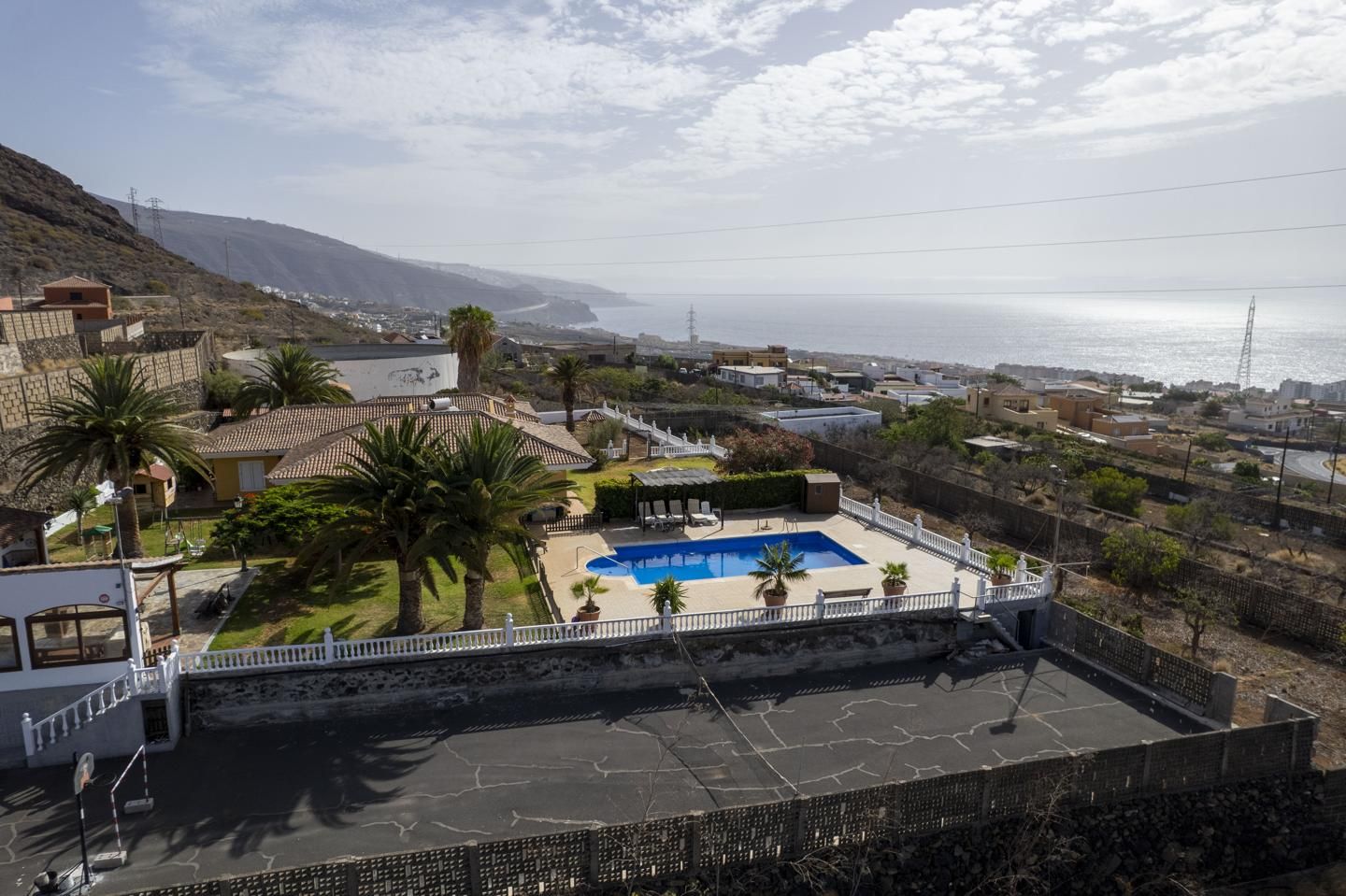 Vista exterior de Casa o chalet en venta en Candelaria con Jardín privado, Terraza y Piscina