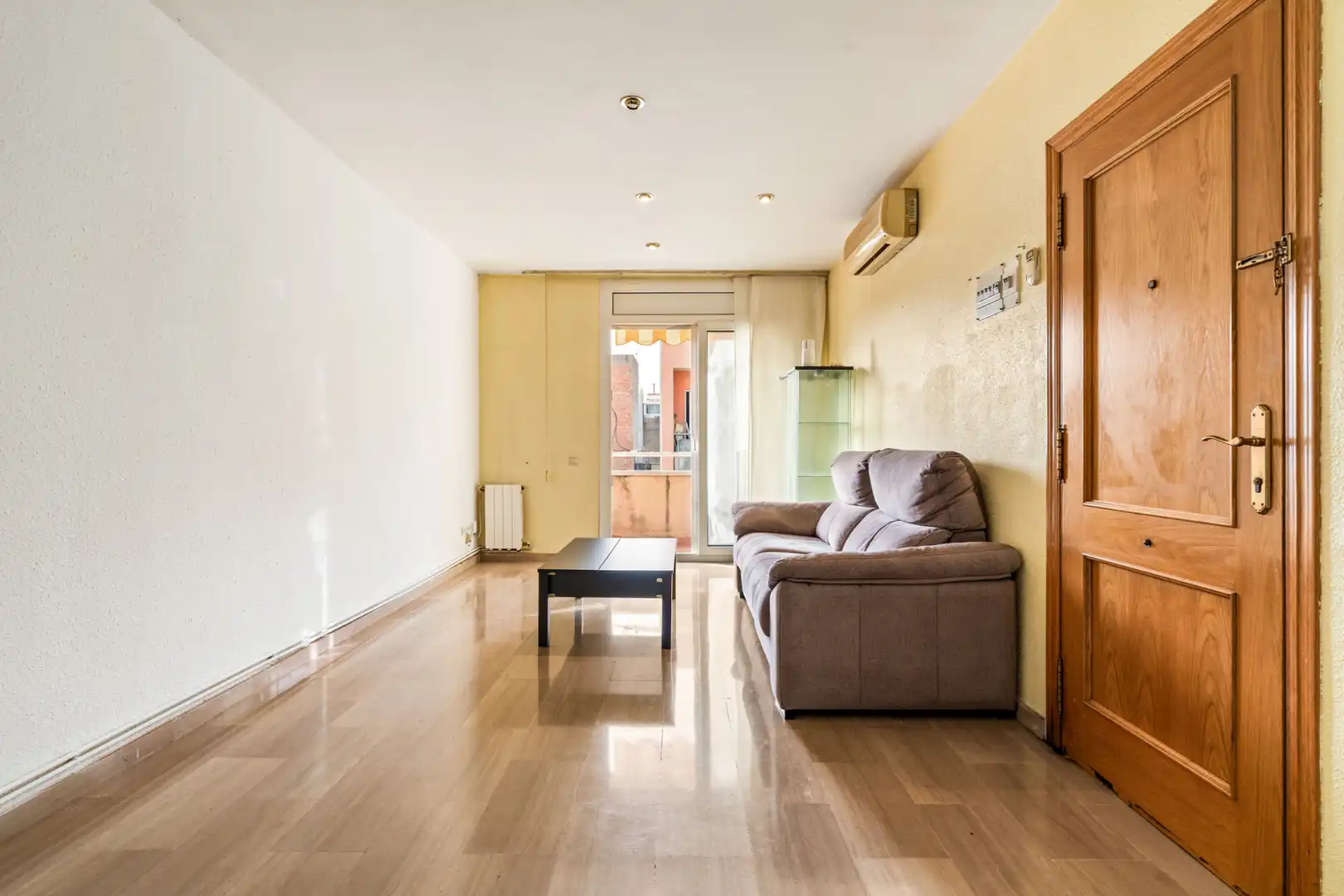 Living room of Attic for sale in Cubelles  with Air Conditioner, Heating and Terrace