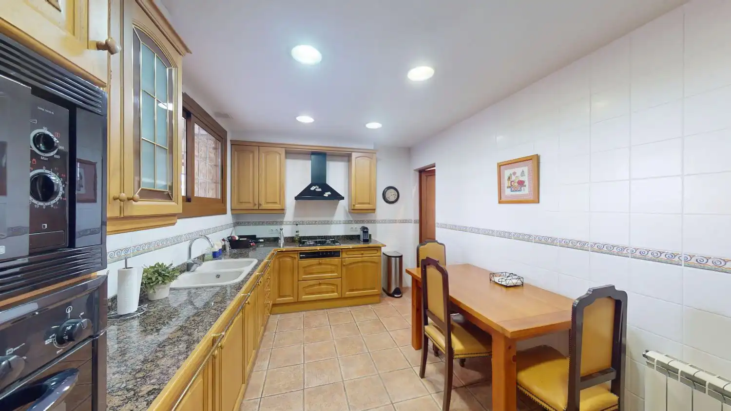 Cocina de Casa o chalet en venta en La Granada con Aire acondicionado, Calefacción y Terraza