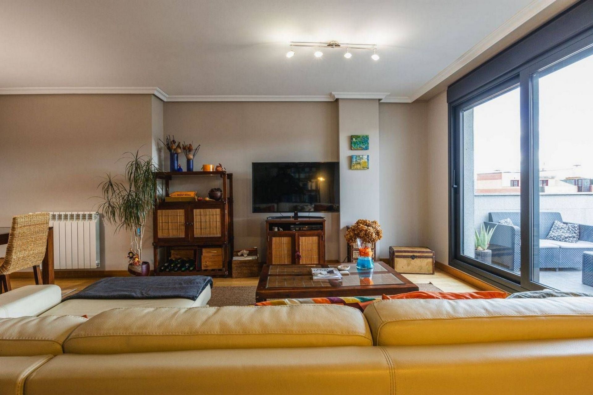 Pis de lloguer a Calle Belarmino Cabal, Ciudad Naranco - Prados de La Fuente