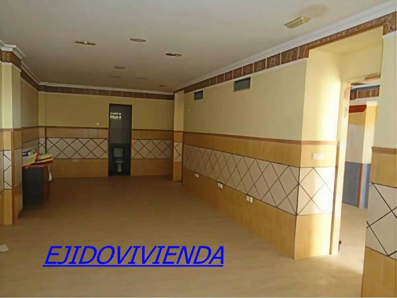 Local comercial en venda a El Ejido Ciudad, imagen 2