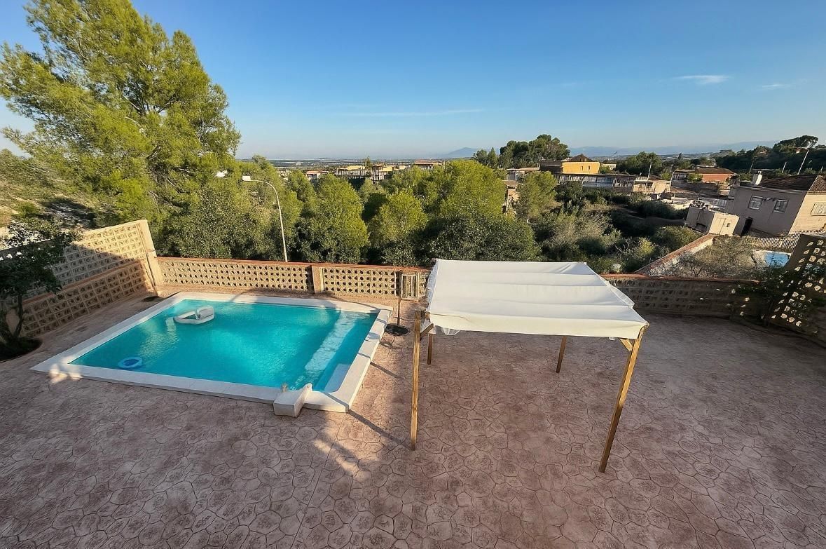 Piscina de Casa o xalet en venda en Catadau amb Aire condicionat, Jardí privat i Terrassa