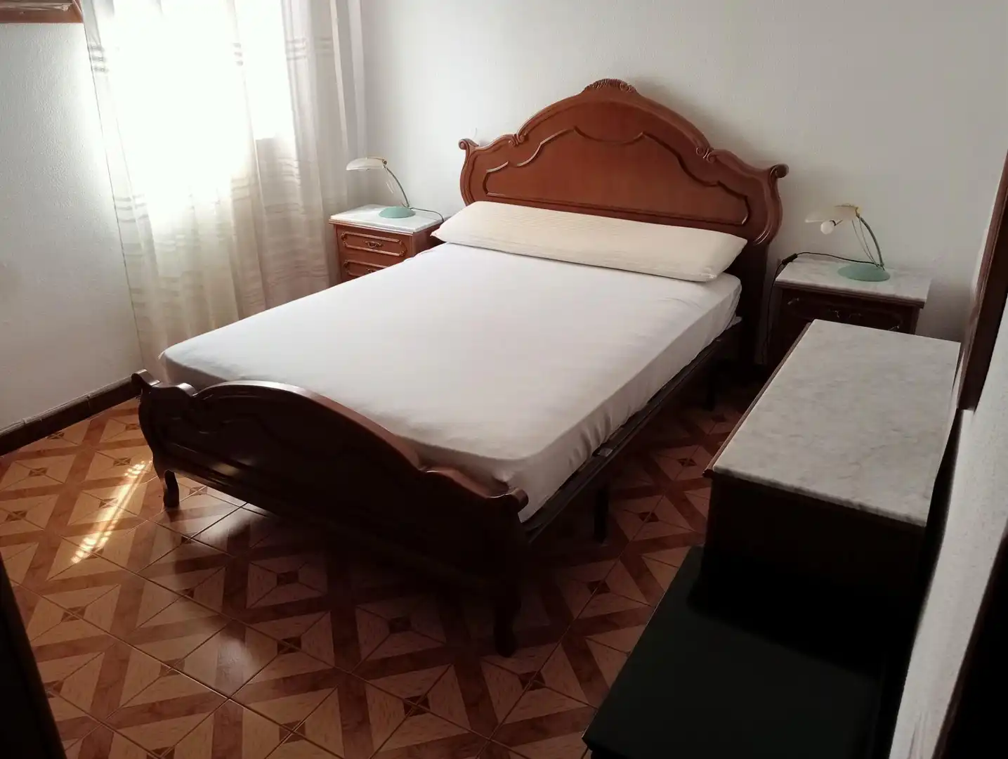 Bedroom of Flat for rent in Sevilla  with Air Conditioner, Terrace and Furnished
