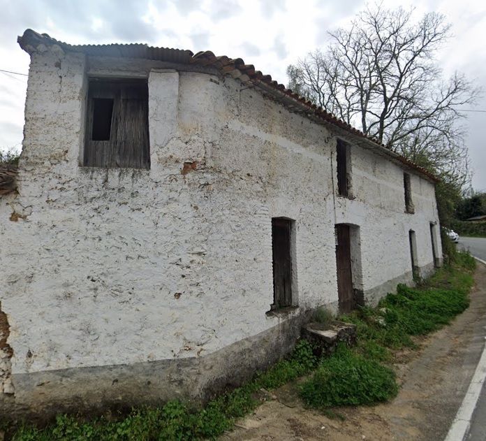 Vista exterior de Edifici en venda en Galaroza