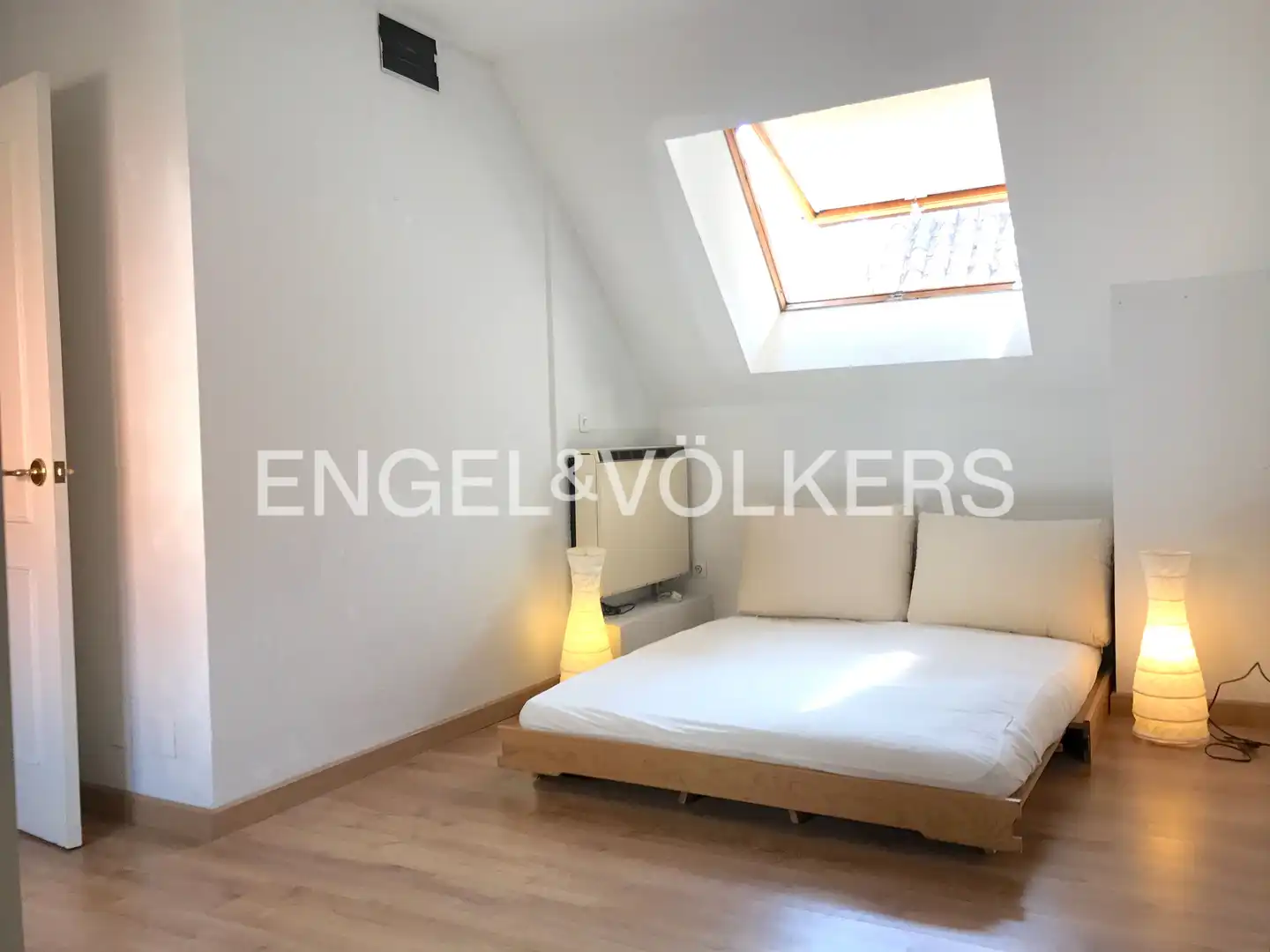 Bedroom of Flat for rent in Las Rozas de Madrid  with Air Conditioner, Heating and Parquet flooring