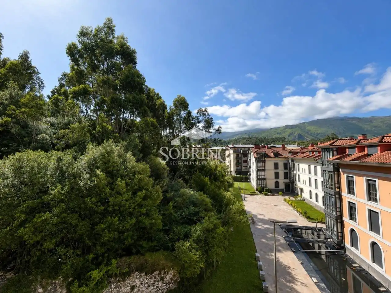 Exterior view of Flat for sale in Llanes  with Heating, Furnished and Alarm