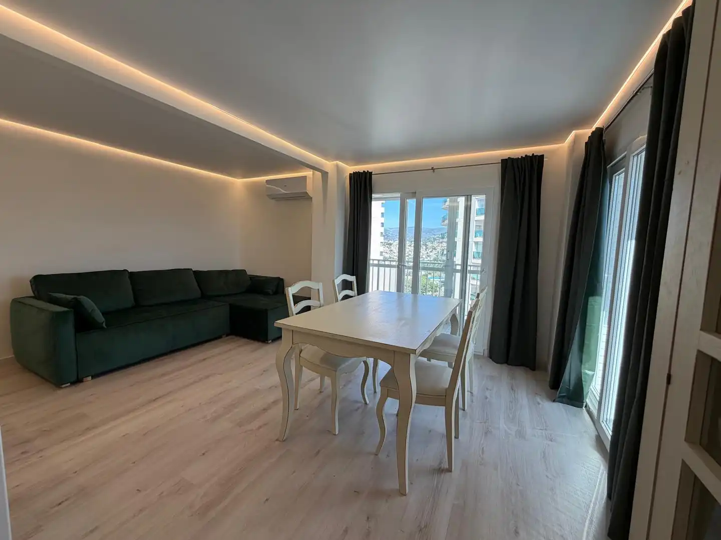 Sala de estar de Apartamento en venta en Calpe / Calp con Aire acondicionado, Calefacción y Terraza