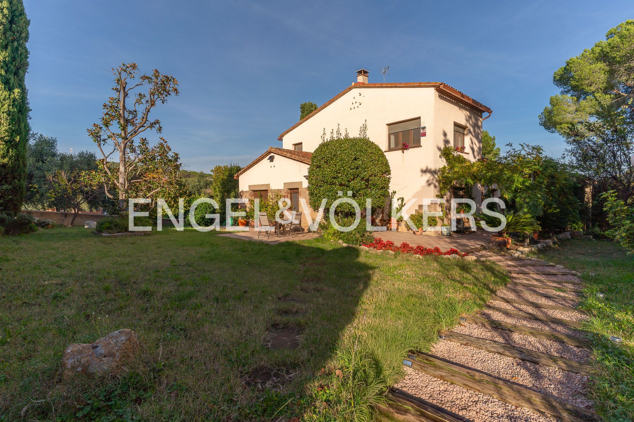 Vista exterior de Casa o xalet en venda en L'Ametlla del Vallès amb Aire condicionat, Calefacció i Jardí privat