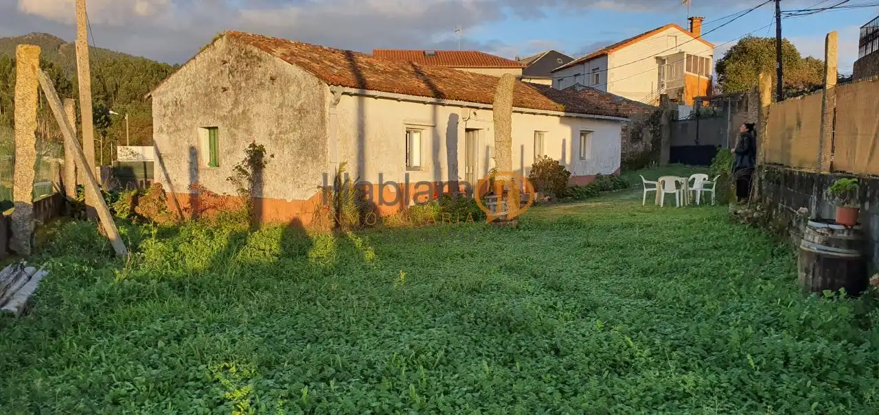 Haus mit Garten zum Verkauf in Sobrán, imagen 2
