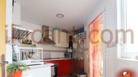 Foto 3 de Piso en venta en Carolinas Bajas, Alicante / Alacant