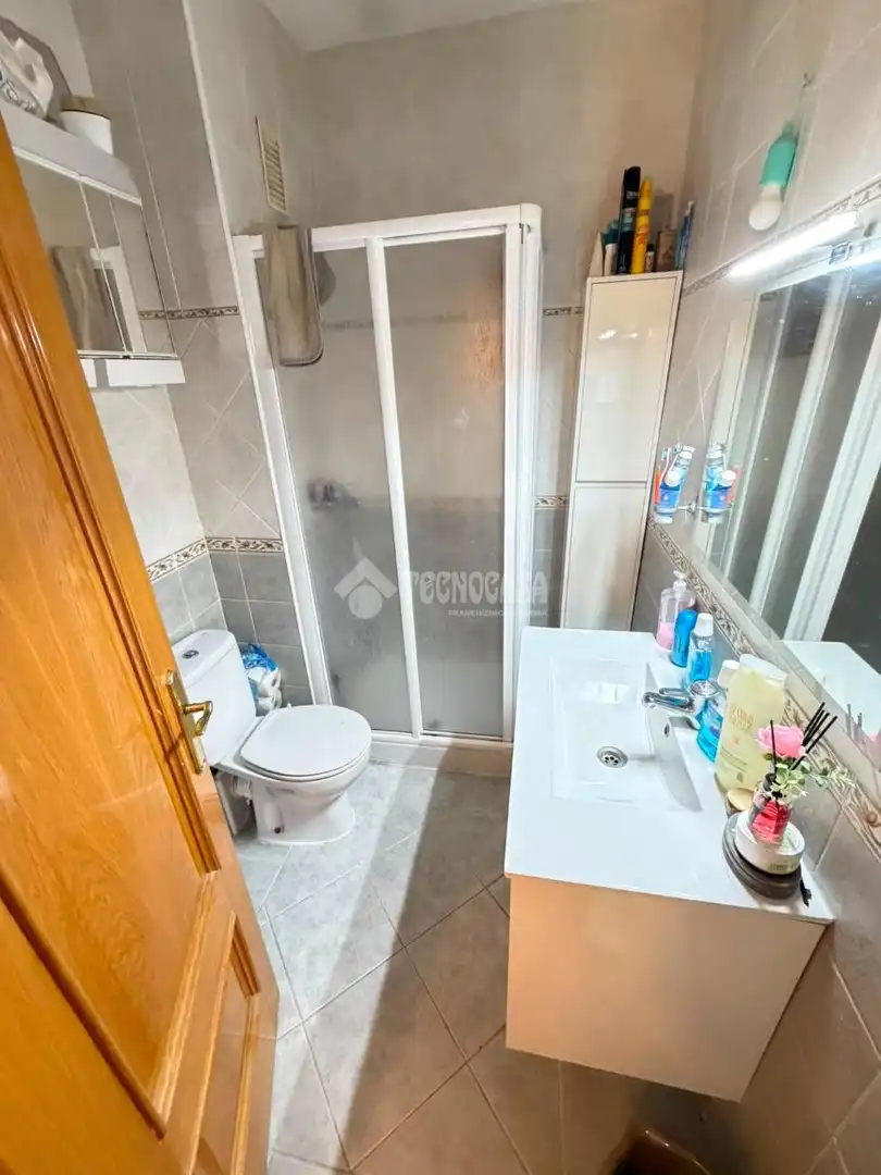 Bathroom of Flat for sale in Talavera de la Reina
