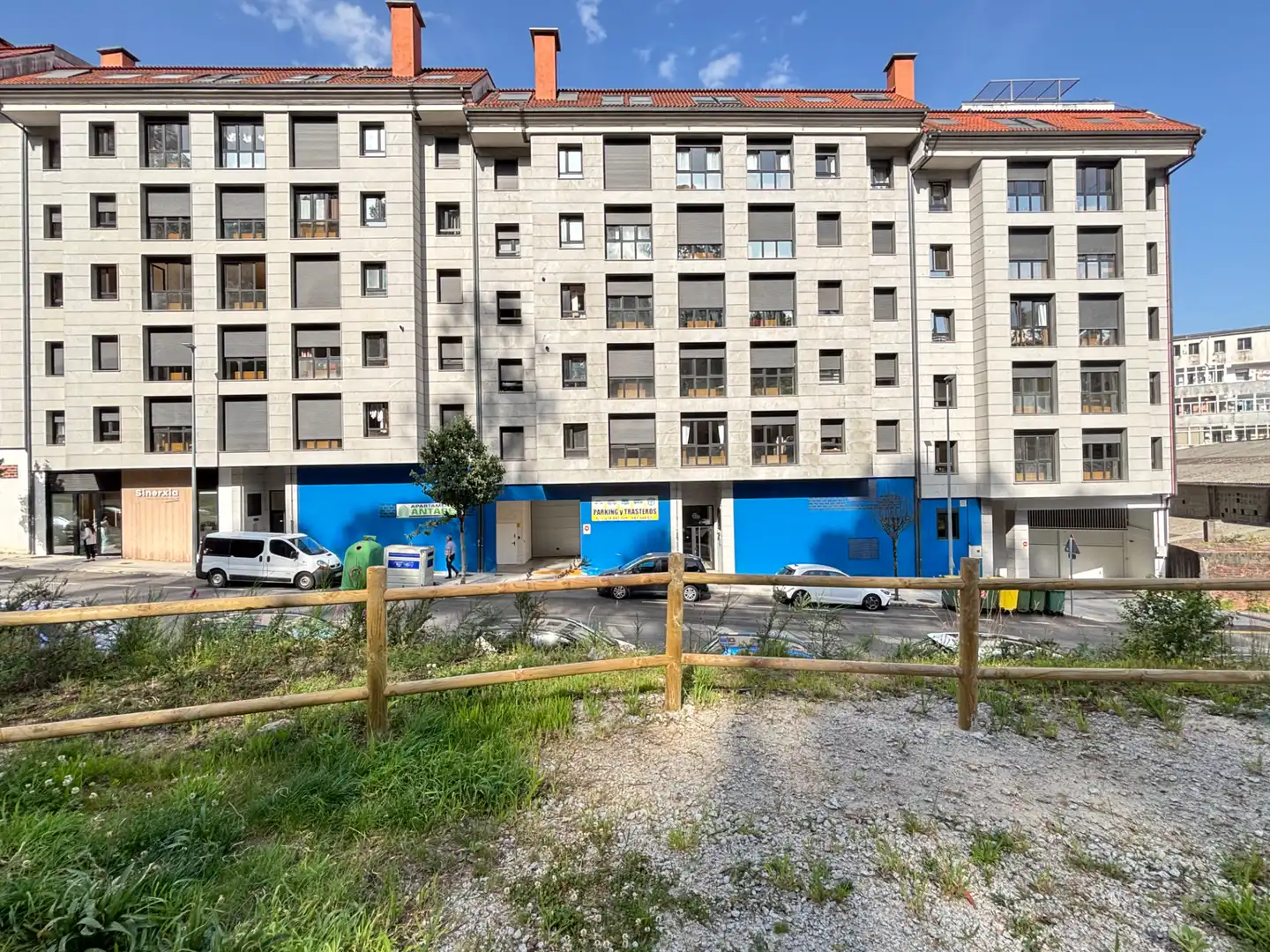 Vista exterior de Apartamento en venta en Ames con Calefacción, Trastero y Amueblado