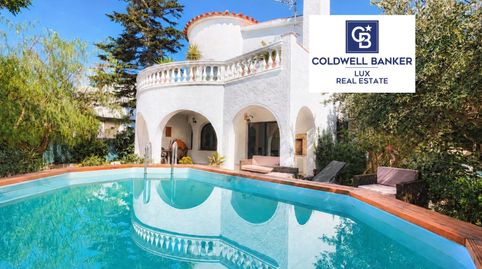 Casa con piscina privada y jardín en Requesens, Empuriabrava, a 800 metros de la playa, ideal como vivienda habitual, casa de vaca