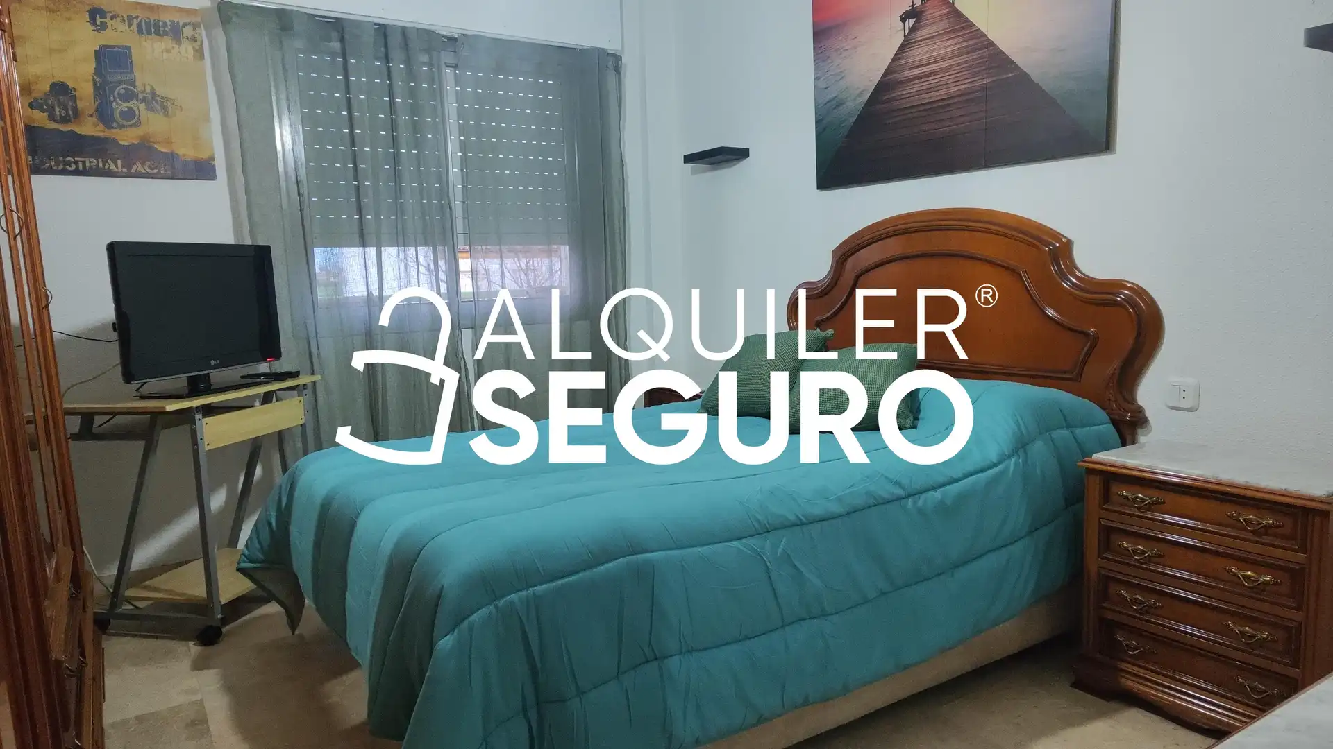 Bedroom of Flat for rent in Córdoba  with Air Conditioner and Furnished