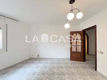 Pis amb ascensor en venda a Carrer del Canigó