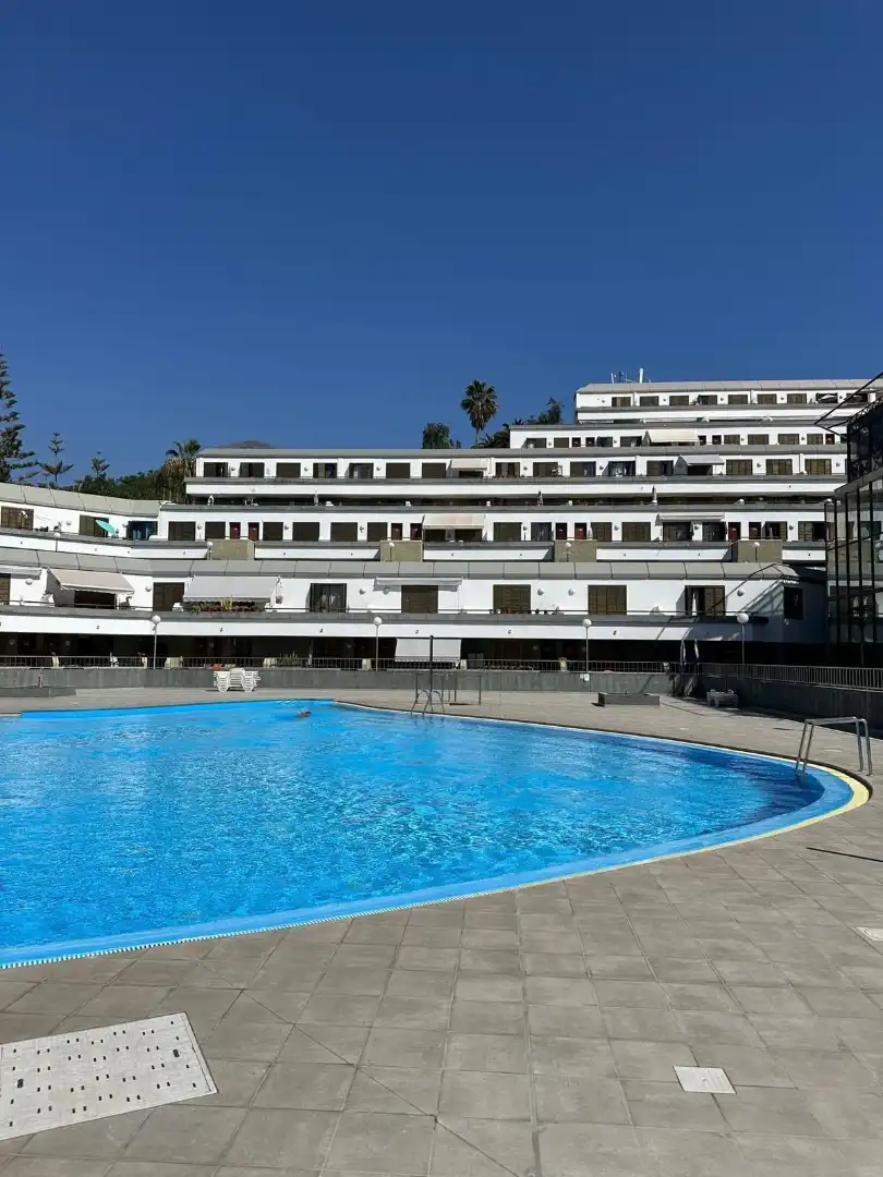 Piscina de Apartamento de alquiler en Adeje con Terraza, Amueblado y Lavadora
