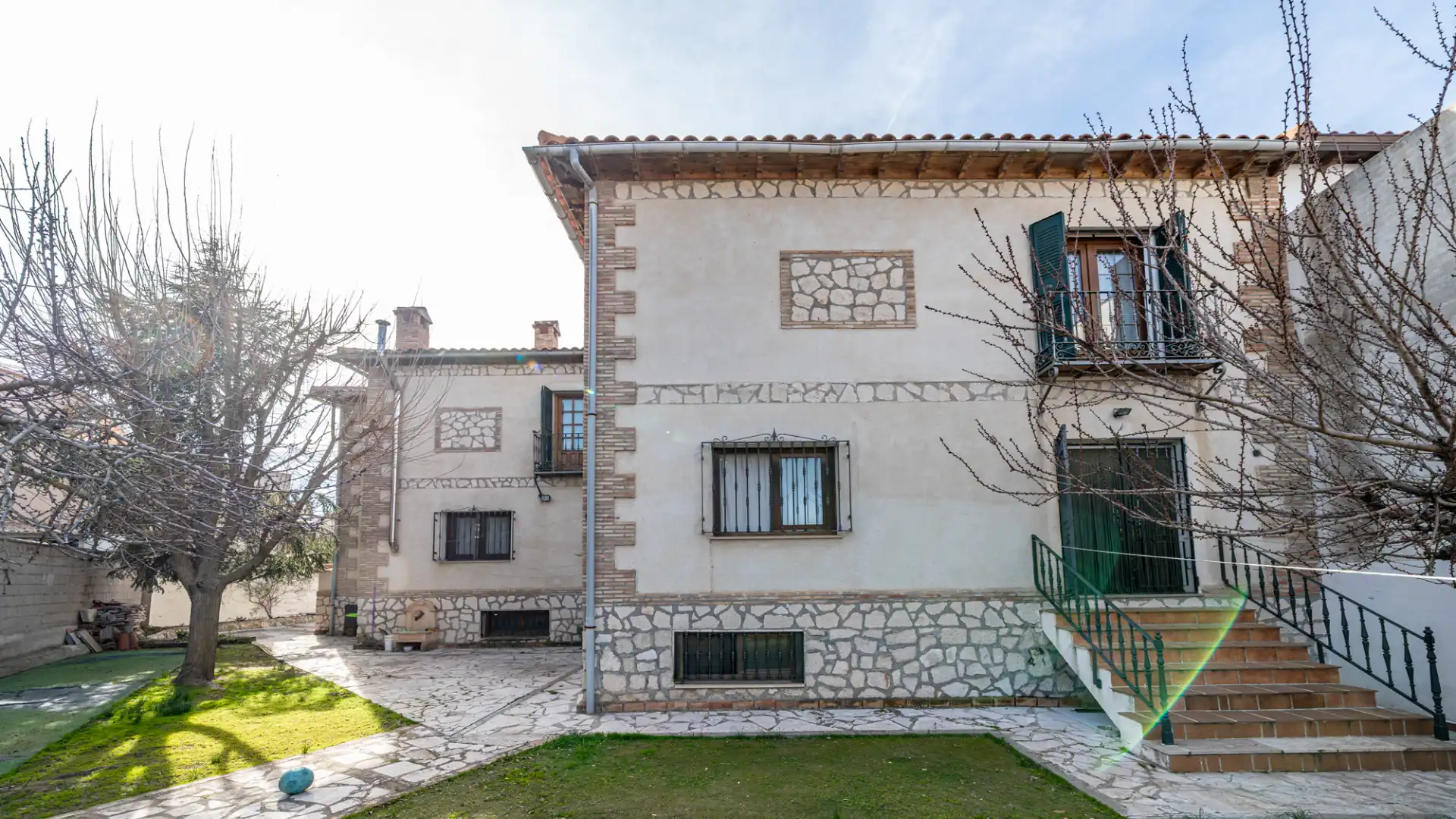 Vista exterior de Casa adosada en venta en Chinchón con Aire acondicionado, Calefacción y Jardín privado