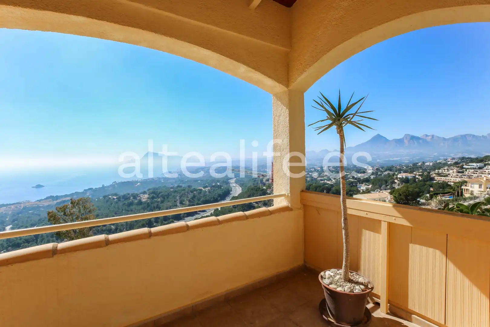 Vista exterior de Casa o chalet en venta en Altea con Aire acondicionado, Calefacción y Jardín privado