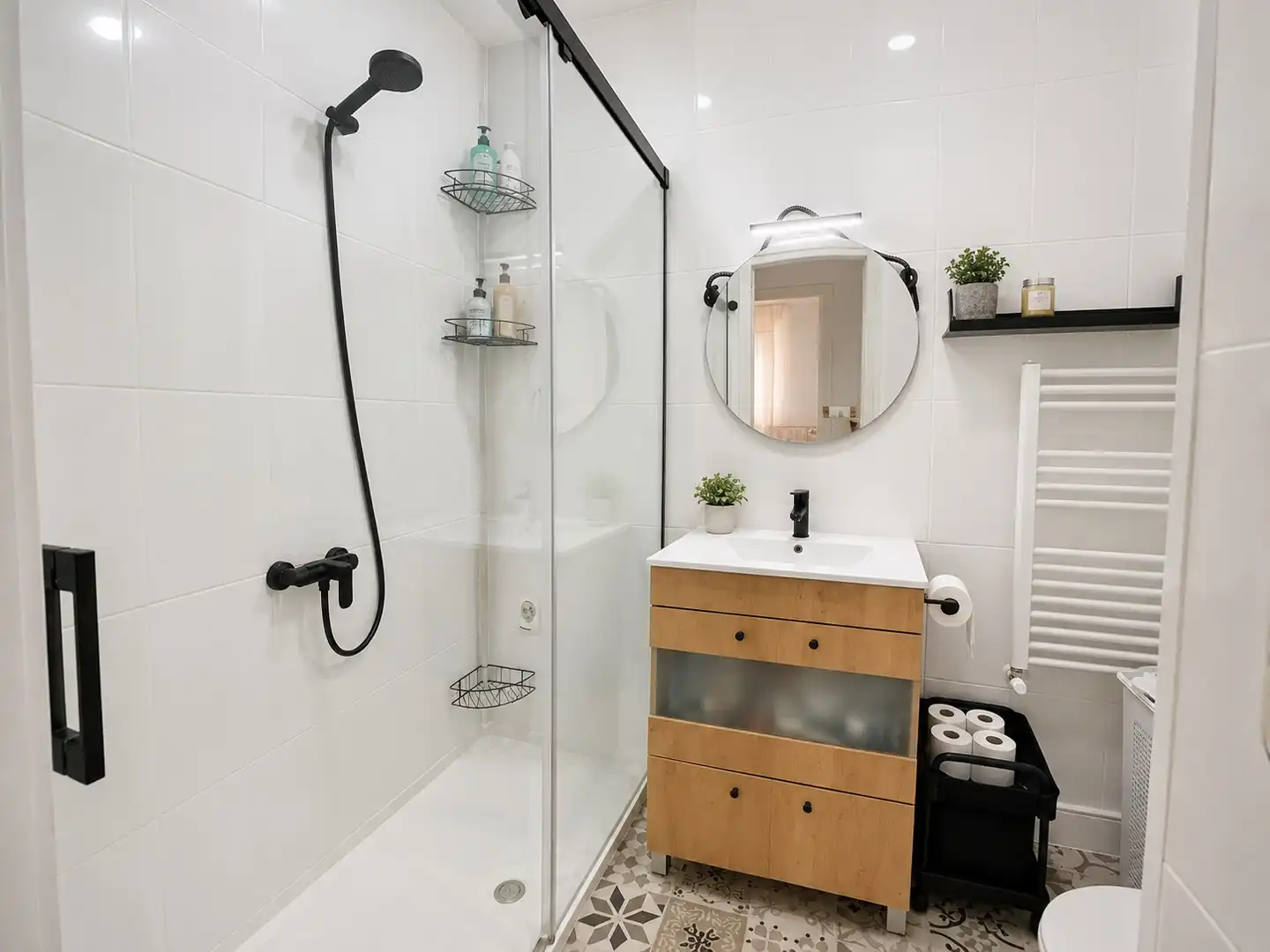 Bathroom of Flat for sale in Cornellà de Llobregat  with Balcony