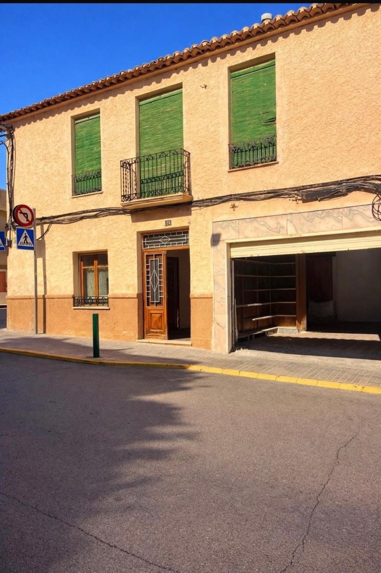 Vista exterior de Casa adosada en venta en Almansa