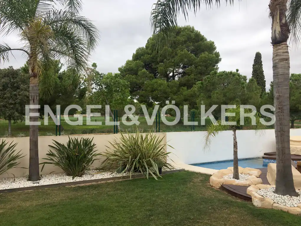 Houses for sale in Bétera  with Air Conditioner, Heating and Private garden
