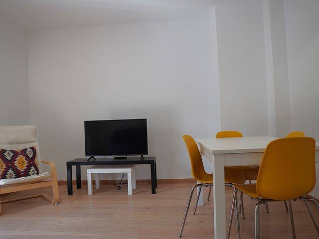 Piso en Venta en Avenida Pirenaica, 12 en Aínsa-Sobrarbe