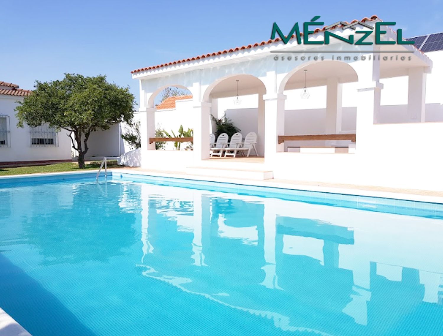 Swimming pool of House or chalet for sale in Utrera  with Air Conditioner, Private garden and Terrace