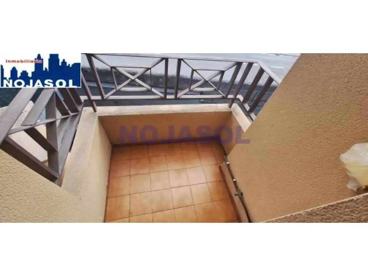 Terraza de Apartamento de alquiler en Noja con Calefacción, Trastero y Amueblado