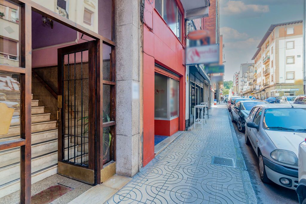 Vista exterior de Piso en venta en Torrelavega 