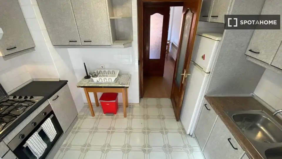 Kitchen of Flat for rent in Madrid  with Air Conditioner, Heating and Furnished