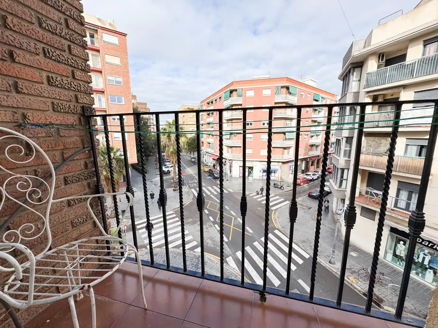 Exterior view of Flat for sale in  Valencia Capital  with Air Conditioner, Private garden and Balcony