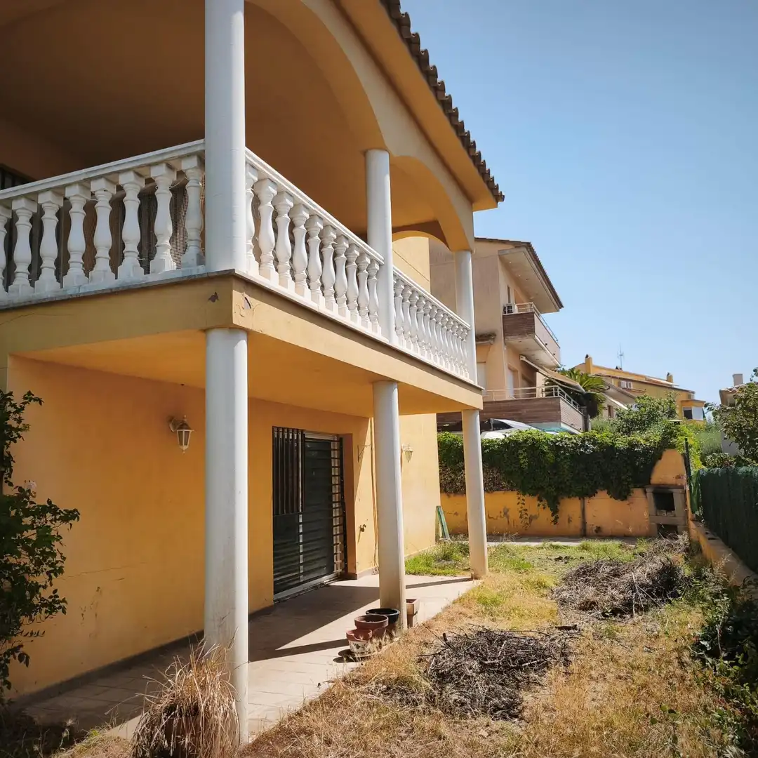 Casa in vendita a Calle Ramon Muntaner, imagen 3