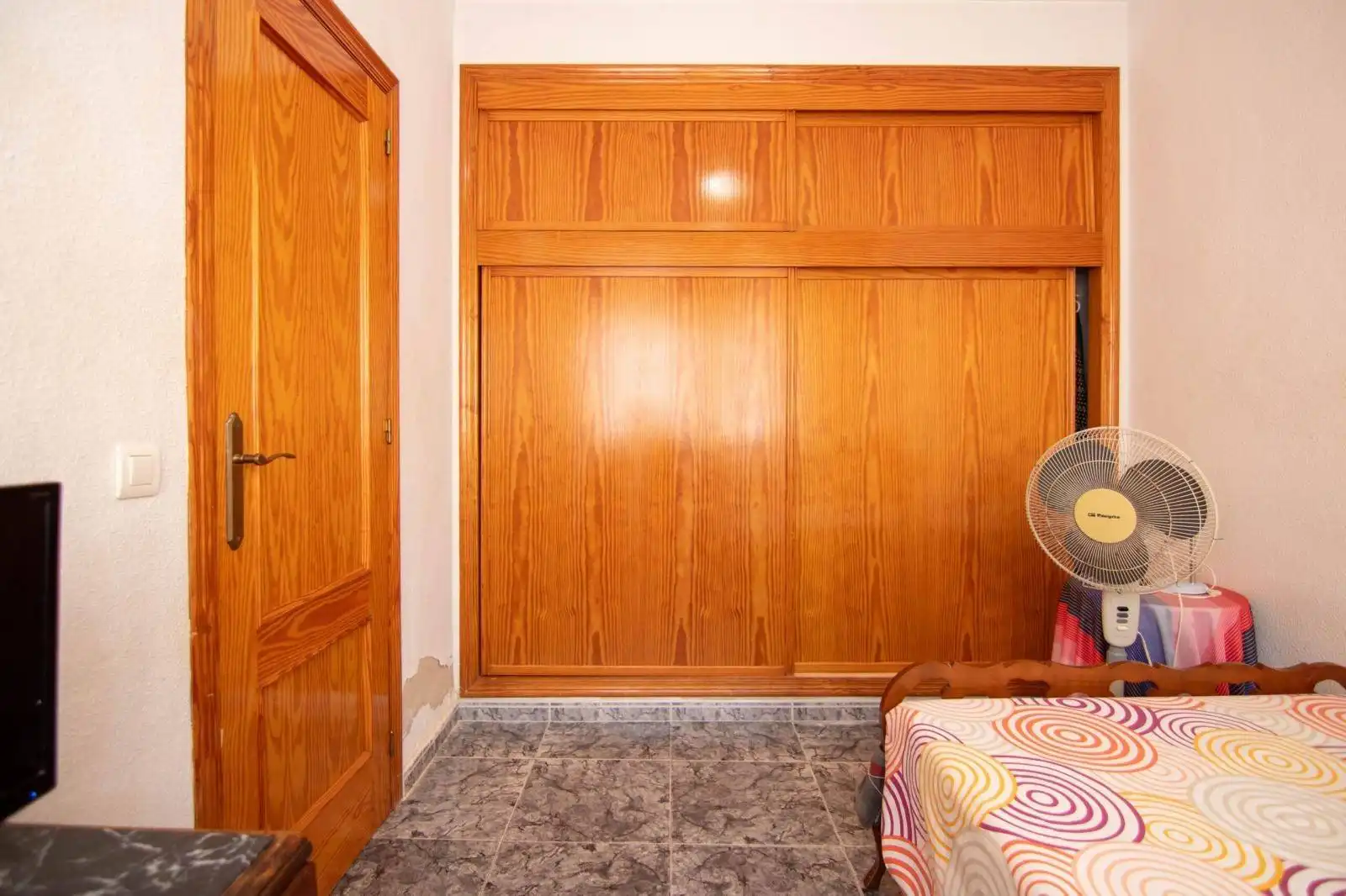 Einfamilien-Reihenhaus zum Verkauf in Torrevieja mit Klimaanlage, Heizung und Terrasse