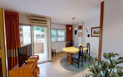 Flat for sale in  Valencia Capital  with Air Conditioner and Balcony